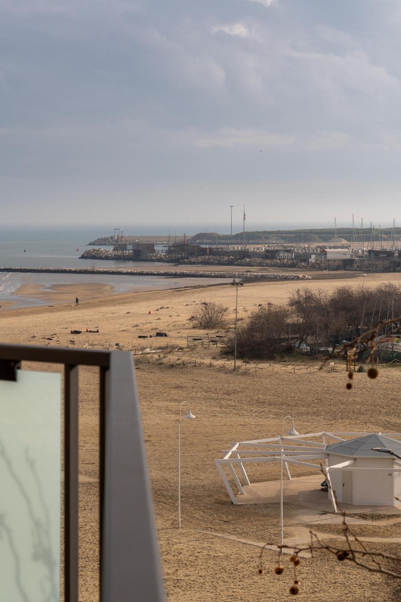 "Casa Incantevole" Fronte Mare Pescara - Appartamento Via Buozzi מראה חיצוני תמונה